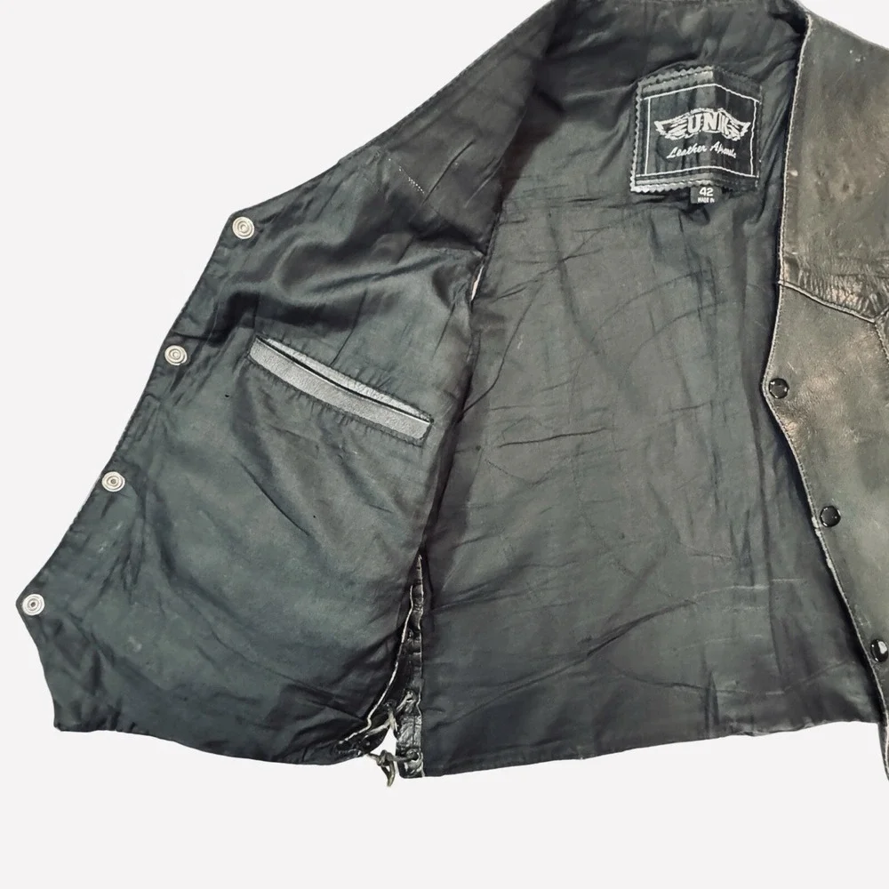 UNIK Leather Motorcycle Vest Men Sz 42 Snaps Lace-Up Sides Pockets Biker‎